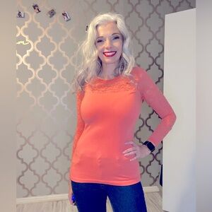 Small H&M long lace sleeve top